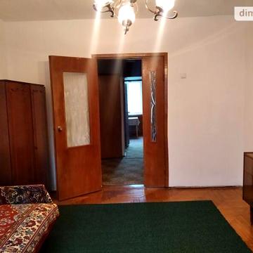 Продаж 2к Квартира Героїв Крут бульвар