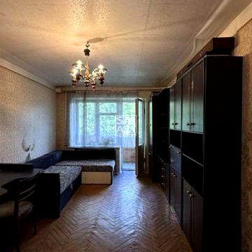 Продам 1-к квартиру 32.8м2. ул. Кирилловская, 99. 41000 $