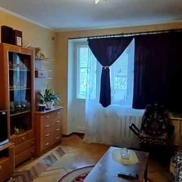 Макіївська вул., 7