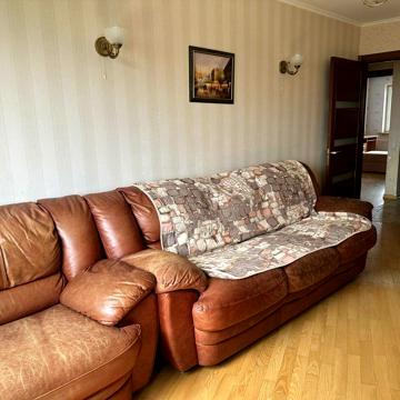 Героїв Дніпра вул., 38-Е