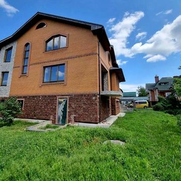 Київська вул.