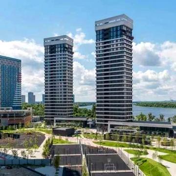 Дніпровська набережна вул., 15-Є