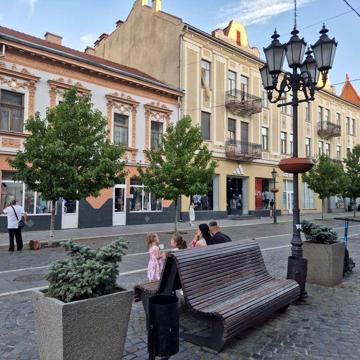 Здається в оренду кв-ра Напівособняч типу  на Православній Набережній
