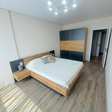 Красносільського вул., 43