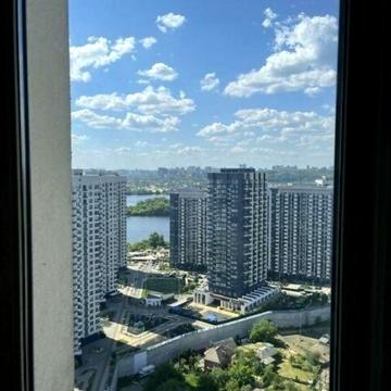 Зарічна вул., 4К1