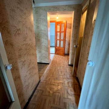 Продам 4-кімнатну квартиру