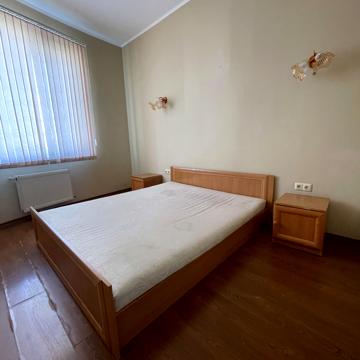Пантелеймонівська вул., 88