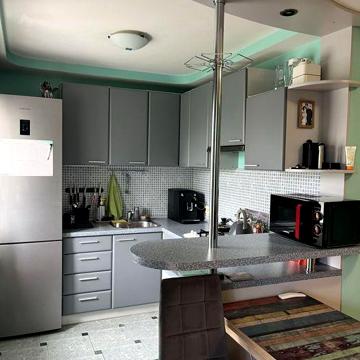 Продаж 3-к квартири з хорошим ремонтом, М. Дорогожичі пішки