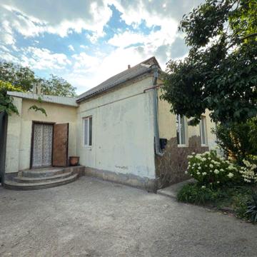 Продам будинок підгороднє