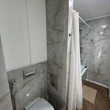 Продам 3-и кімнатну квартиру з авторським ремонтом на Ковалівці.