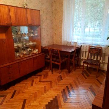Сдам двухкомнатную квартиру в центре