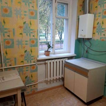 Сдам двухкомнатную квартиру в центре