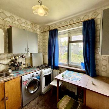 Продам двокімнатну квартиру ЮТЗ