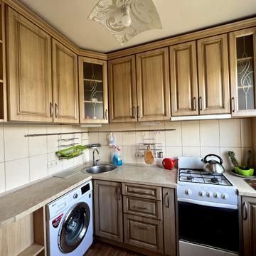 Харківське шосе, 8