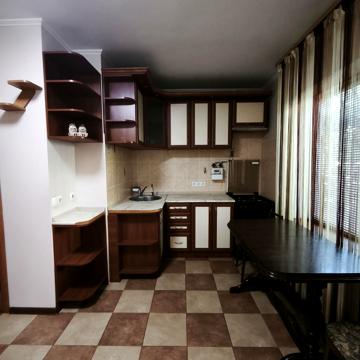 Йорданська вул. (Лайоша Гавро), 3