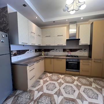 Метрологічна вул., 109