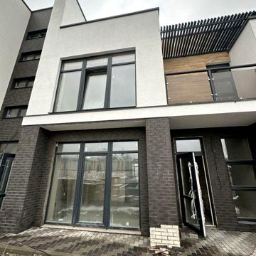 Продам двокімнатну в ЖК Hygge Home (ХюгоХом) Стоянка ЖК Hygge Home