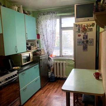 Продаж 3к Квартира Холодильна вулиця