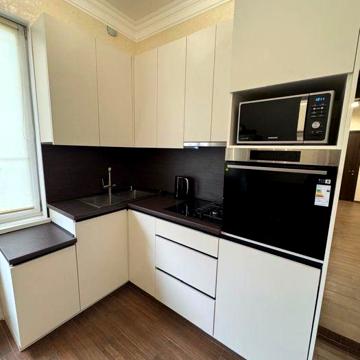 продам 3 кім.   метро Лукянівська Політех  Довнар-Запольського 4