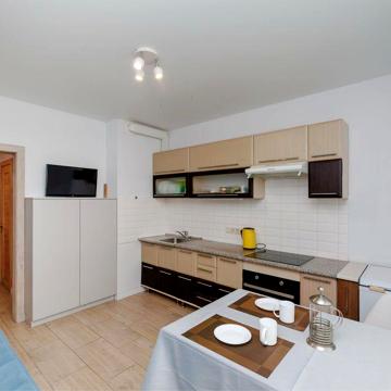 45м2 Продаєтся 1к.кв. провулок Тбіліський буд.1, КПІ, Шулявка