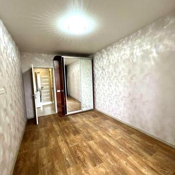 Продается 4 ком кв в Осипенковском р-не по ул Звенигородская