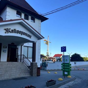 Новобудова студія 40 м2 Берегово басейни "Жайворонок" 2 хв пішки