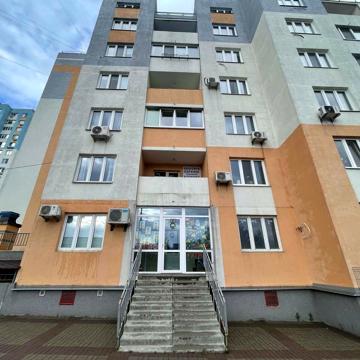 Сергія Данченка вул., 28-Б