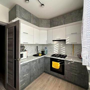 Продаж 3 кім в центрі міста
