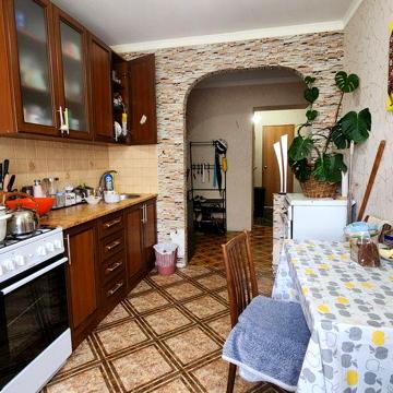 Продам 3х.квартиру м.Обухів  р-н Автошкола