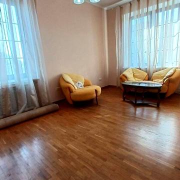Довгострокова оренда 3к Квартира Вернадського Володимира вулиця