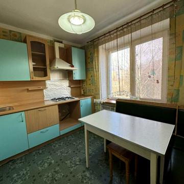 Відінська вул., 25