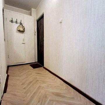 33м2 самый ЦЕНТР Продам  1 кім квартиру
