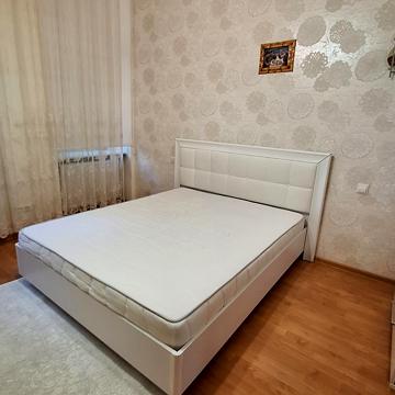 Івана Верхратського вул., 5