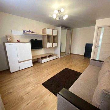 Сдам на длит. срок 1-к квартиру, 36 м² вул. Мандриківська, 141.