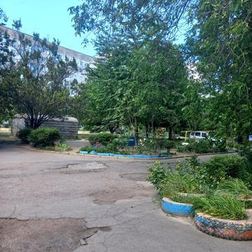 Незалежності вул. (Космонавта Попова), 22 к2