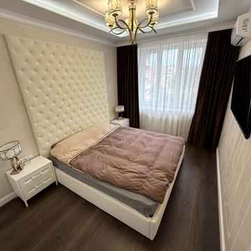 Володимира Козака вул., 14