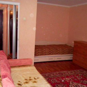 1 ком.кв.-Сахарова-2\10-кирп.-газ-кондиц.-с 7\07\25 г.-на 2-3 месяца.
