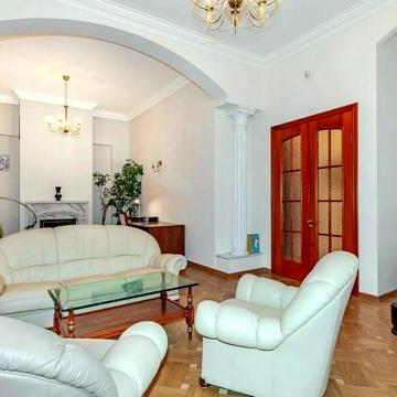 Саксаганського вул., 58
