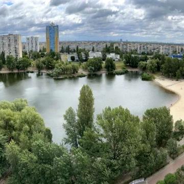 Героїв Дніпра вул., 38-Е