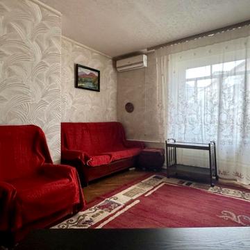 Лесі Українки бульв., 24
