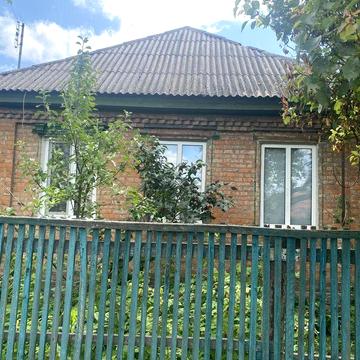 Дім,с. Садки . Городська черта.