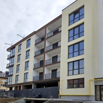 Героїв Крут вул., 7