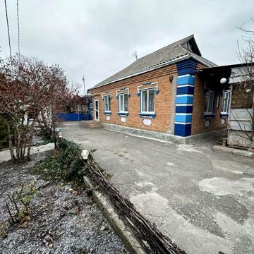 Продаж будинку Аджамка
