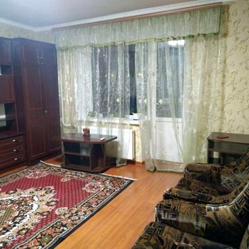 Однокімнатна квартира , 3 поверх, не кутова, тепла. Жк