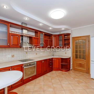 Здолбунівська вул., 3-Г