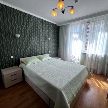 Юлії Здановської вул. (Ломоносова), 73-Г