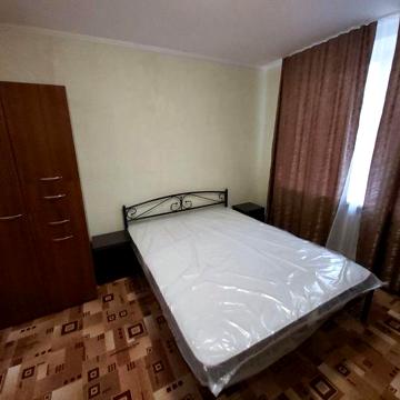 Сдам в аренду свою 2-х комнатную квартиру. ц. Рынок