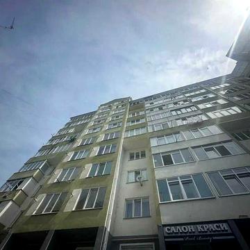 Хороша 2 кім квартира з ремонтом