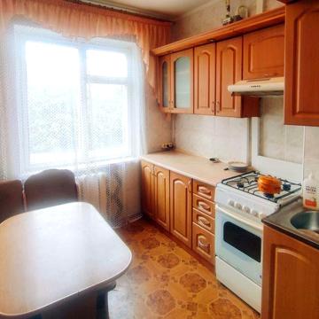 # Здам 2 кім.квартиру на Ювілейному