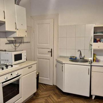 Михайла Коцюбинського вул., 25